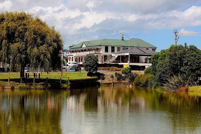 The Kentish Hotel Waiuku Exterior photo