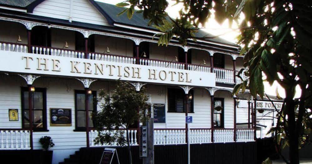 The Kentish Hotel Waiuku Exterior photo